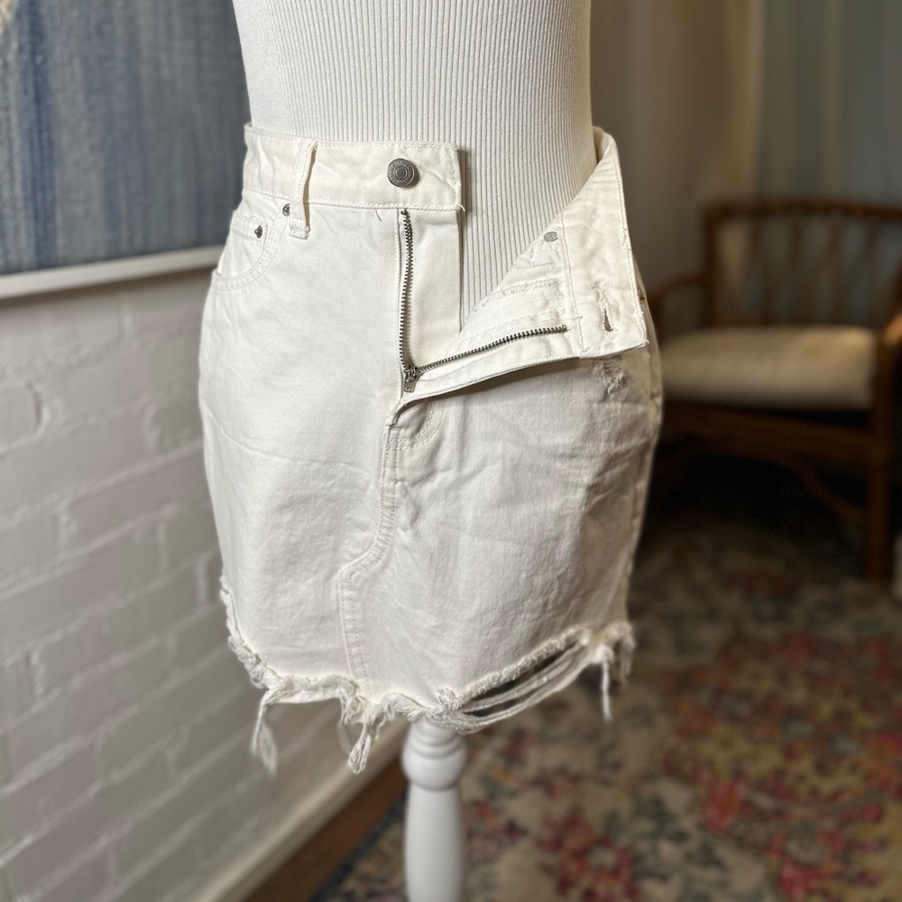 Forever 21 White Denim Distressed Edge Mini Skirt - Picture 12 of 14